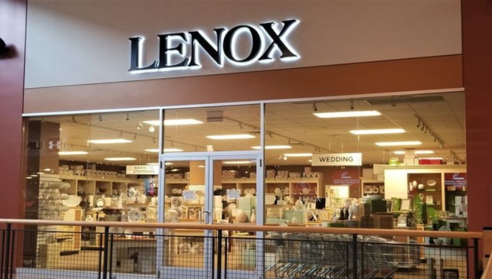 Lenox Corporattion, Bristol, acquires Oneida