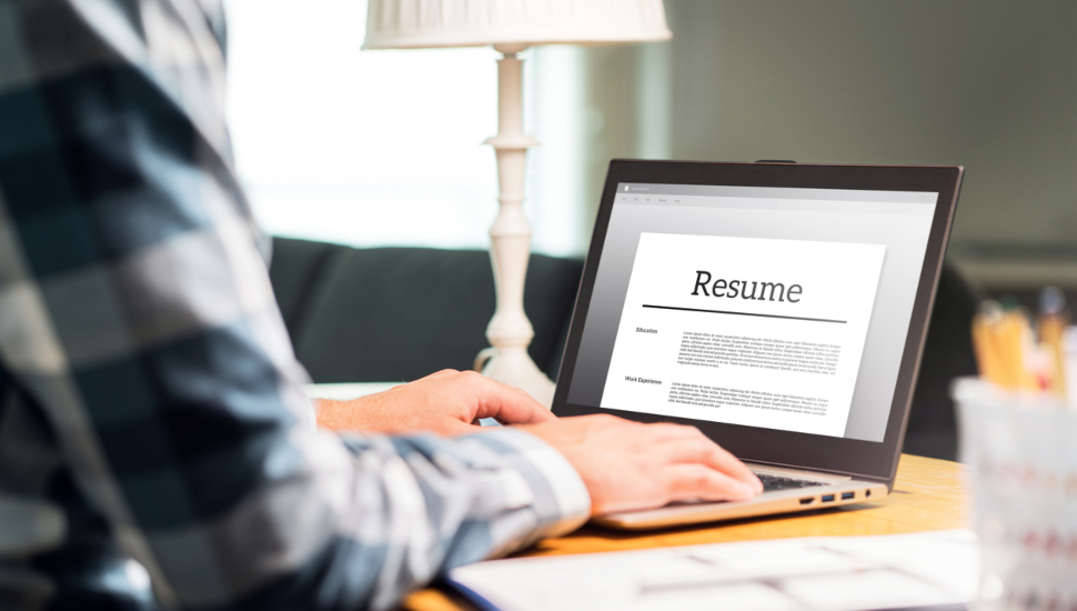 Don’t Let Your Outdated Résumé Ruin Your One Chance to Make a Good First Impression