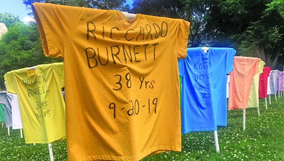 t-shirt display