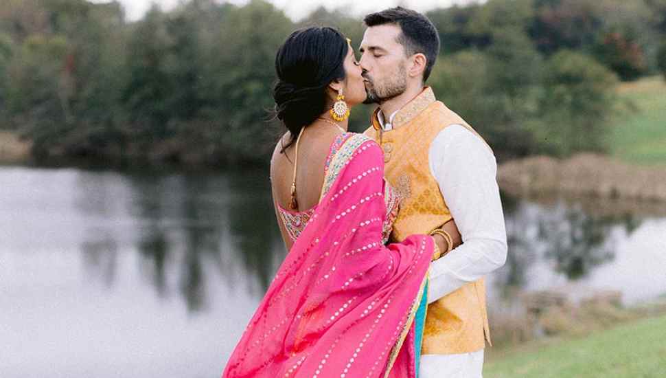 couple kissing in a park