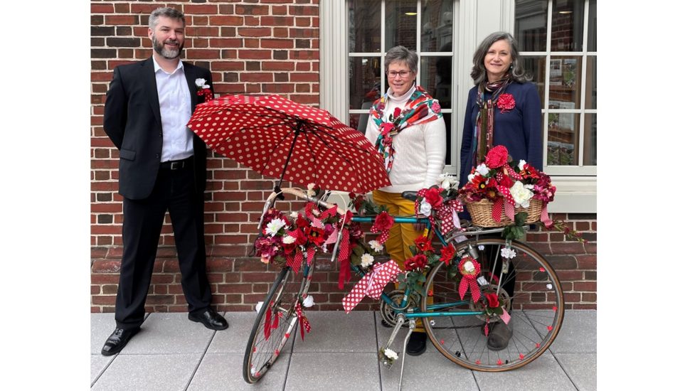 Roses for ‘Rosie’: Bicycle Decorated with Flowers Honors Levittown WWII Icon