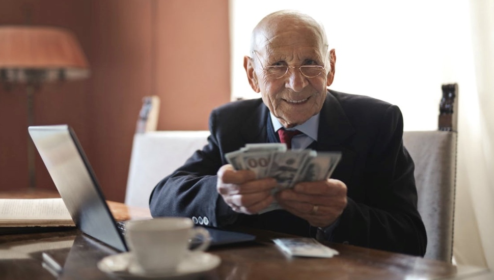 Where Should Retirees Put Their Retirement Money?