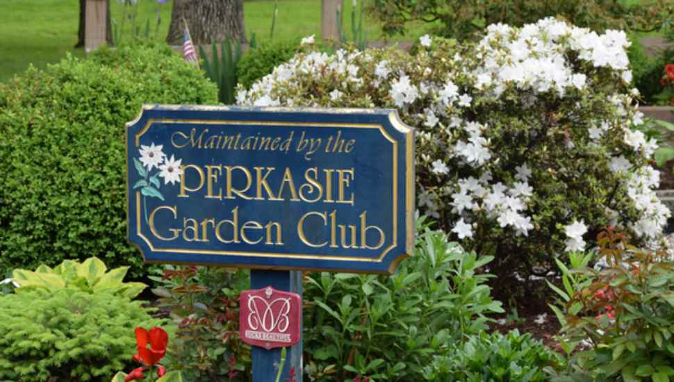 Perkasie Garden Club’s 30th Anniversary Branches Out to 2022 Garden Tour