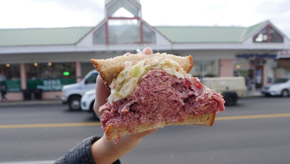 Hymie's Deli Reuben