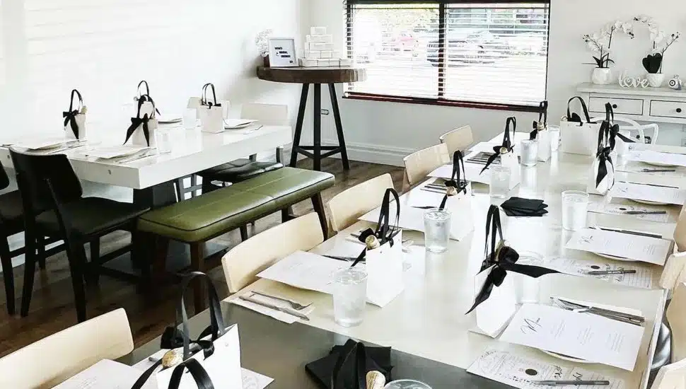 dining scene