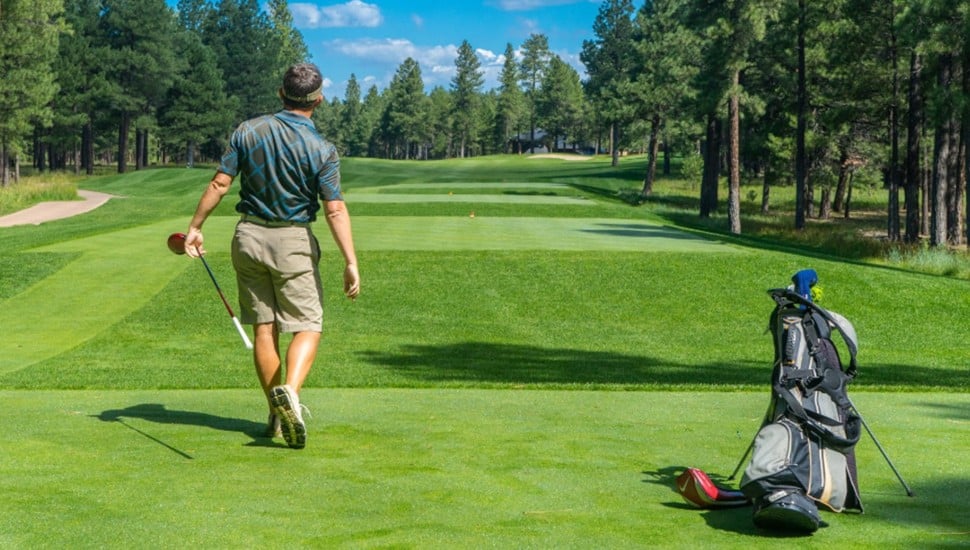 Center School golf tournament