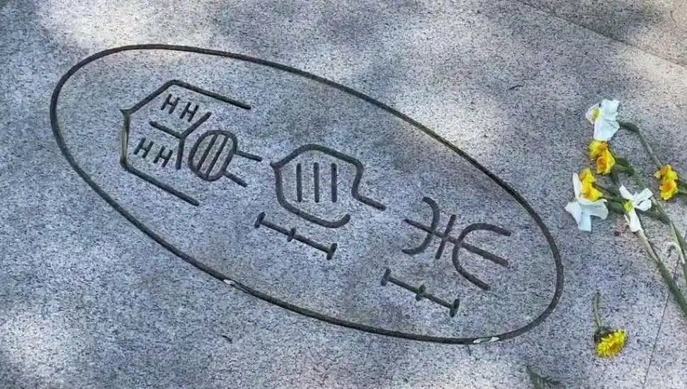 gravestone