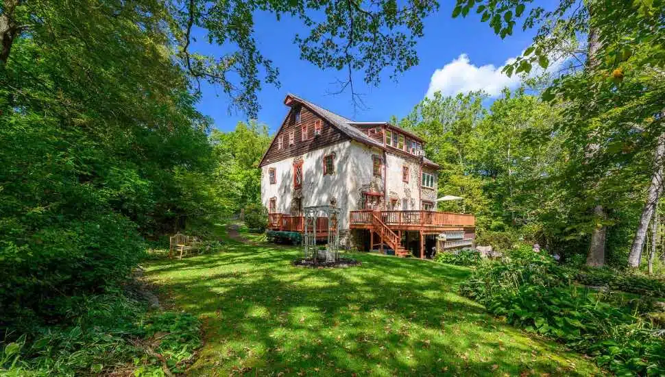 Meridian Bank House of the Week: 123-Year-Old Converted Farmhouse in Quakertown
