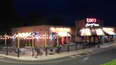 The exterior of the Uno Pizzeria & Grill in Warrington