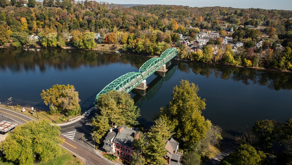 aerial view of Upper Black Eddy bridge