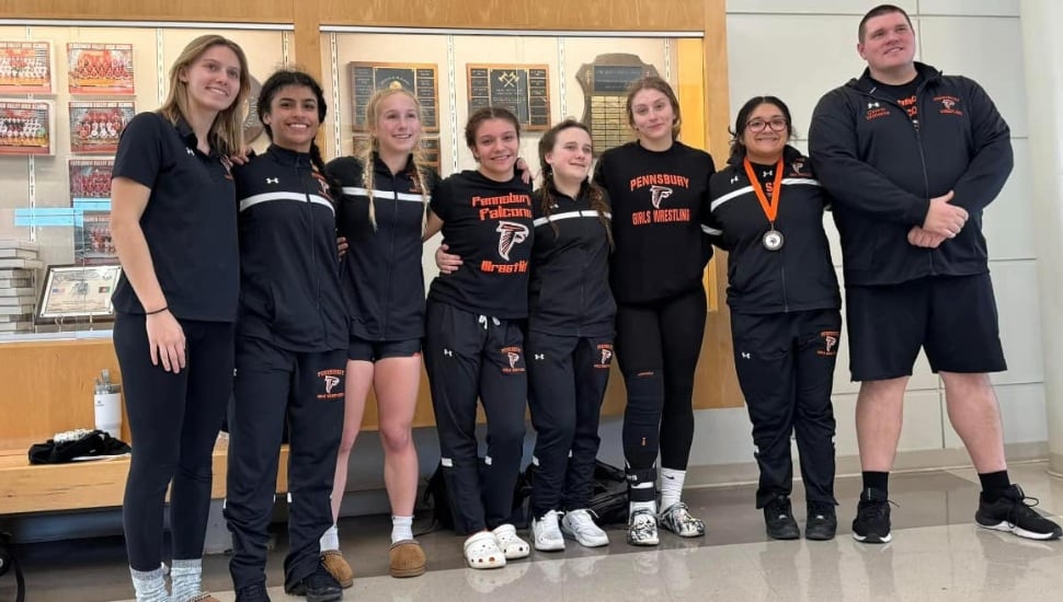 Pennsbury high school girls wreslting team