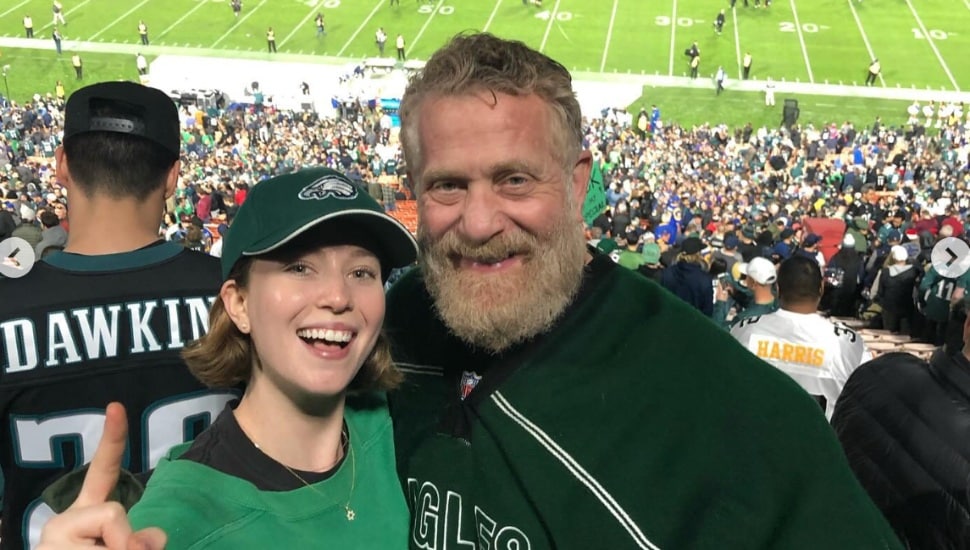 Hannah Einbinder and her father