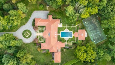 Aerial view of Gladwyne mansion.