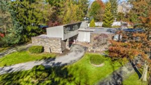 Wide shot of Overbrook home.