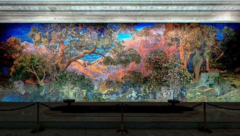 tiffany mosaic artwork in building lobby