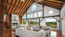 living room at 820 Spring Hill Road in Riegelsville