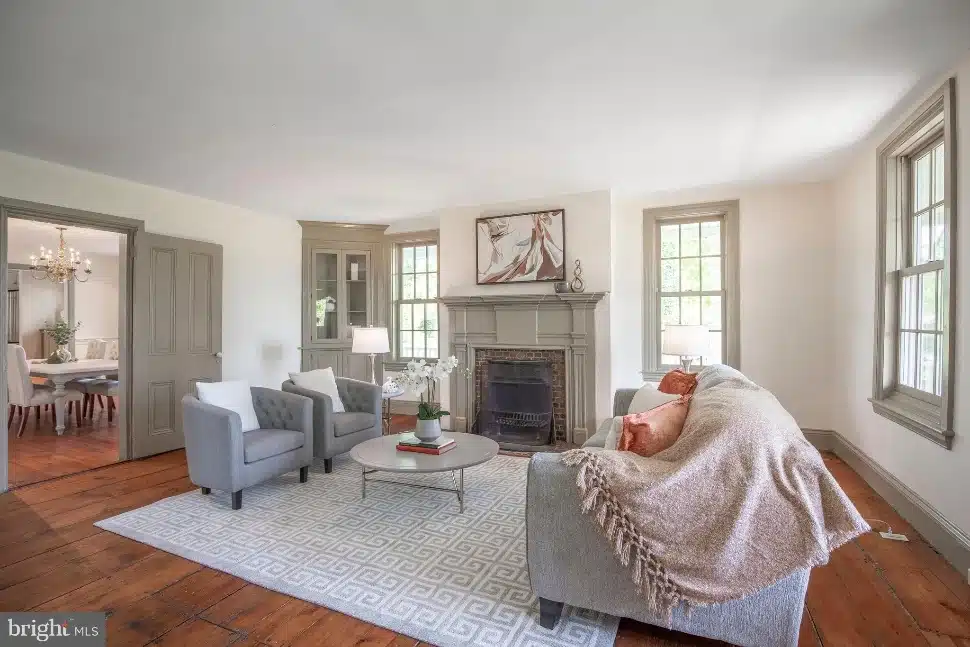 Living room at 336 Linden Ave in Doylestown.