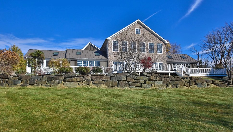 Exterior of 91 King Rd in Chalfont