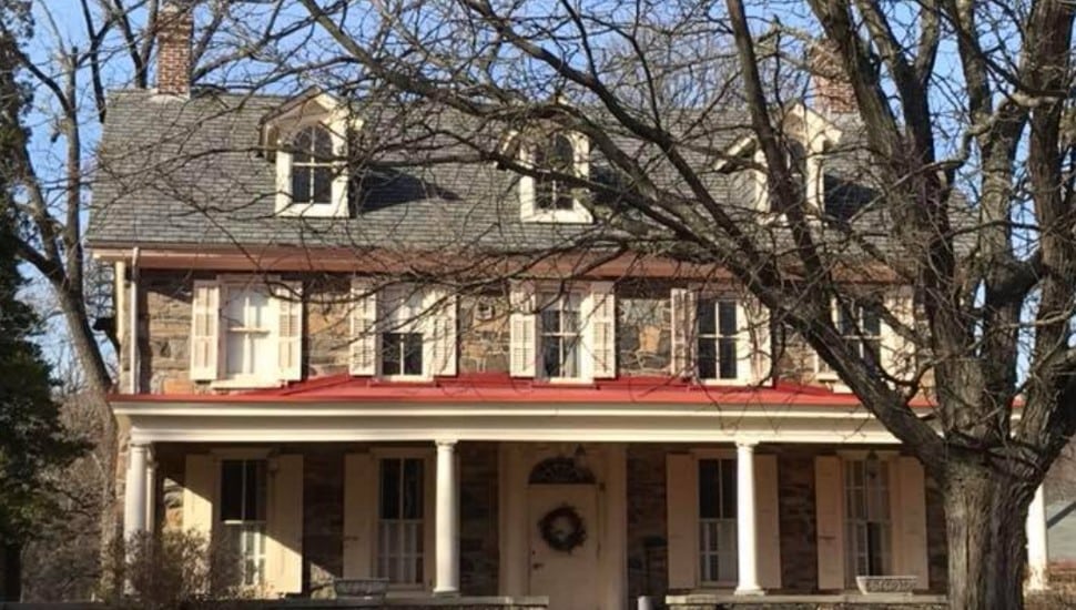 Facade of Ashbridge House.