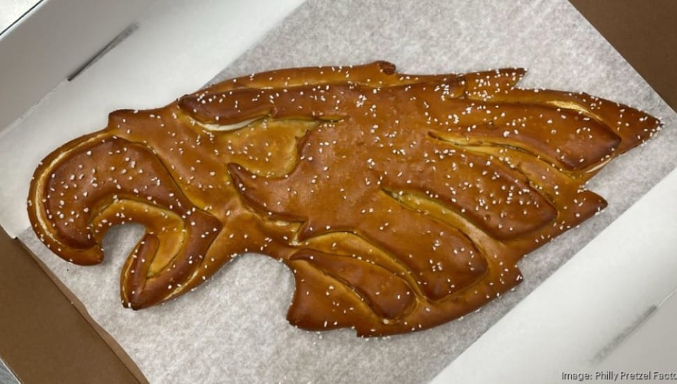 A pretzel shaped like an Eagle.