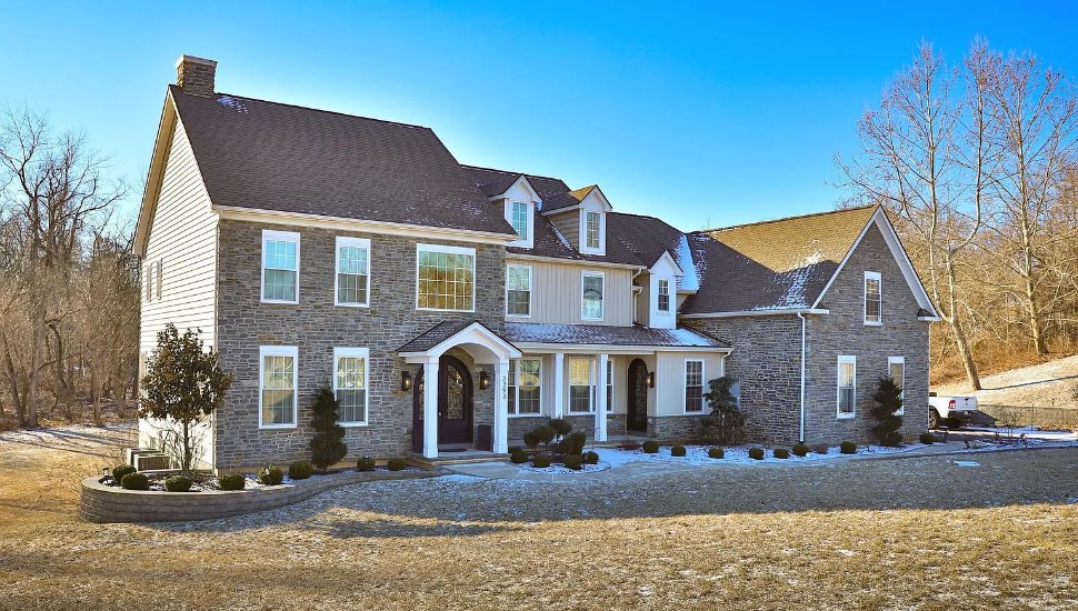 2393 Old Bristol Rd, Holland