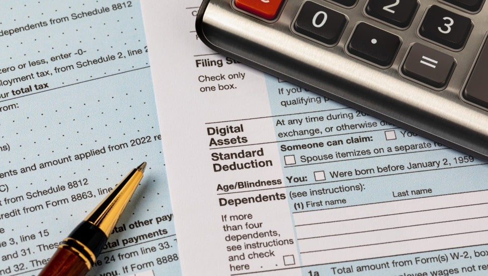 Digital assets question on 1040 federal income tax return form.