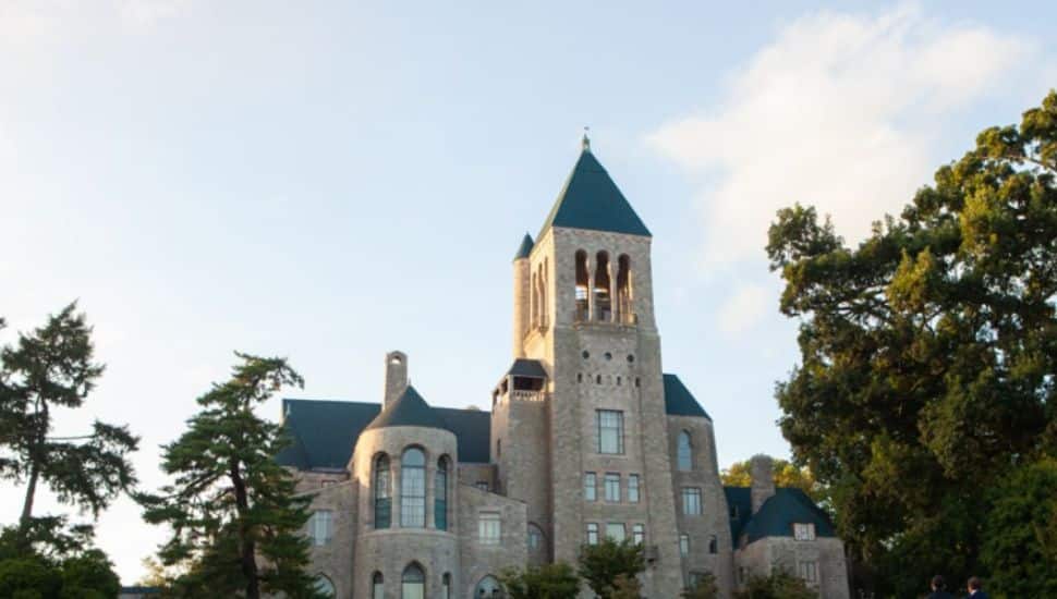 Exterior of Bryn Athyn College.