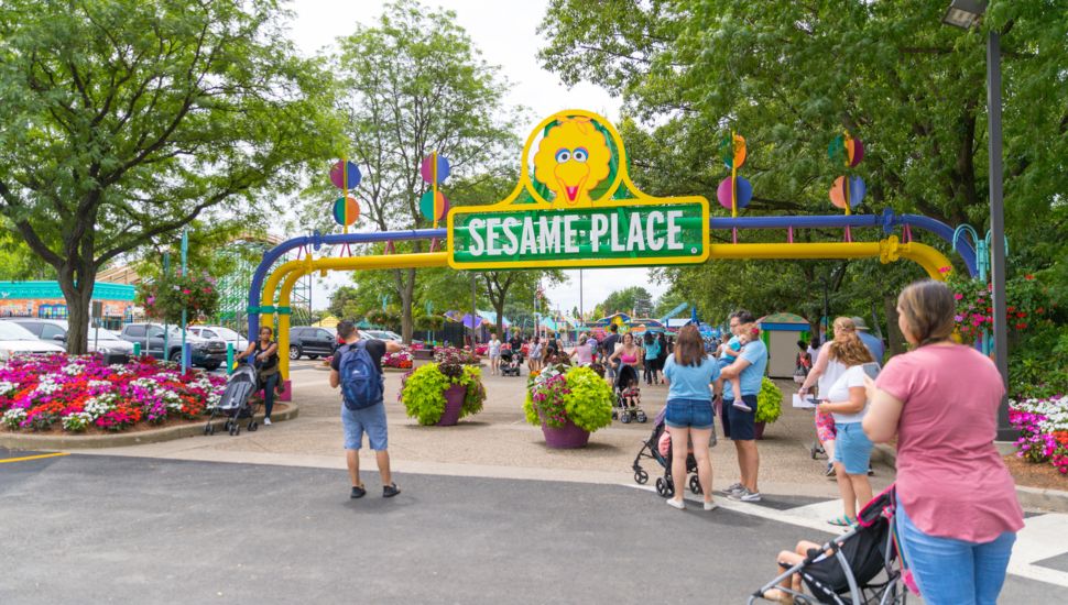 Sesame Place Celebrates 45th Anniversary with Special Alumni Reunion