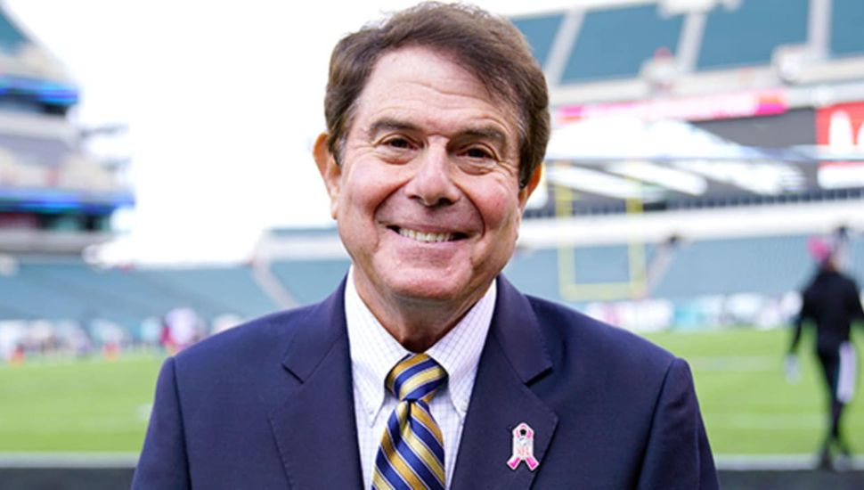 Merrill Reese smiling.