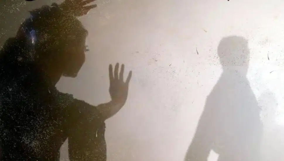 Silhouette of dancers.