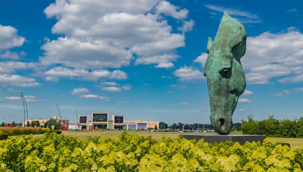 Parx Casino horse statue.
