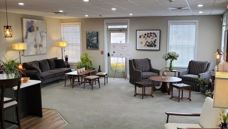 Room with chairs at Kin Wellness and Support Center.