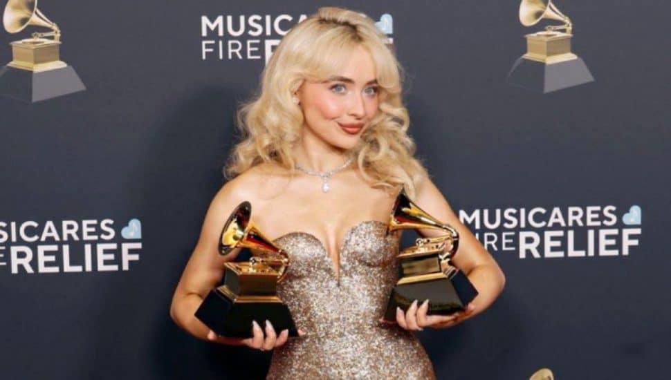 Sabrina Carpenter with her two Grammys.