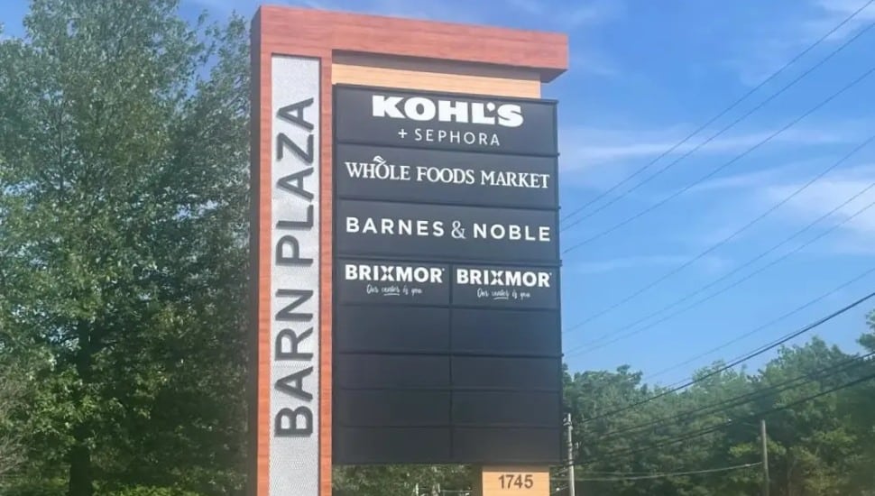 Barn Plaza sign.