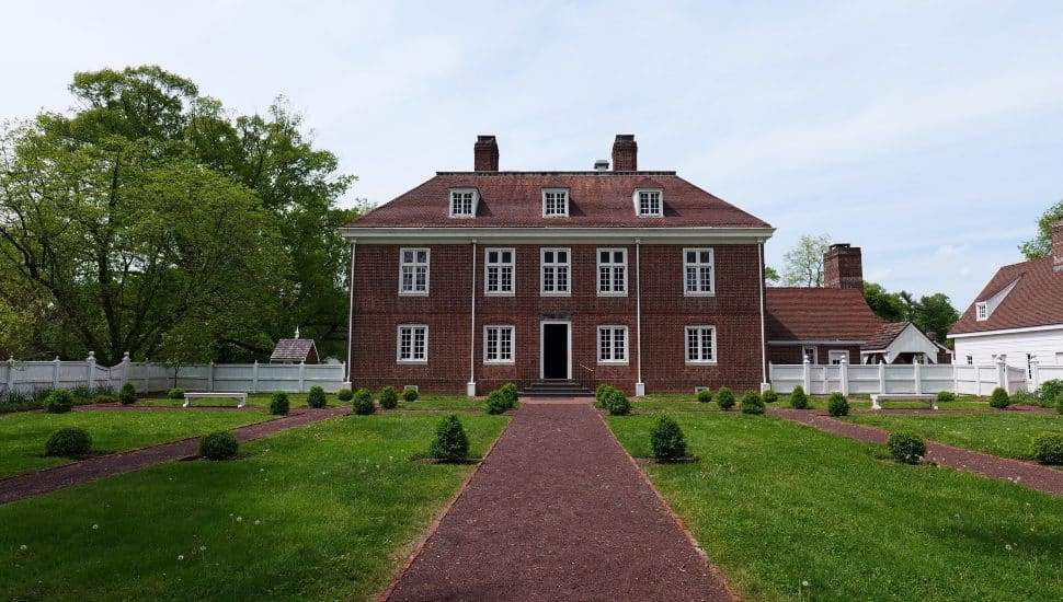Pennsbury Manor exterior.