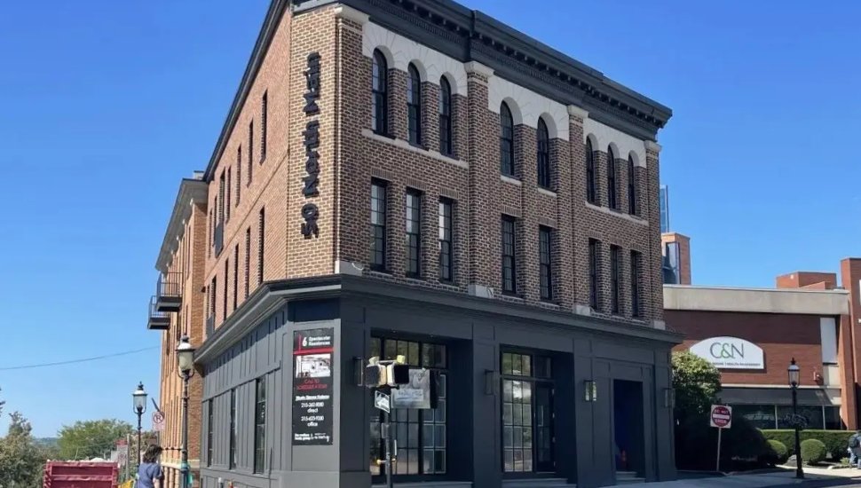 Former Waters Edge Winery & Bistro building.