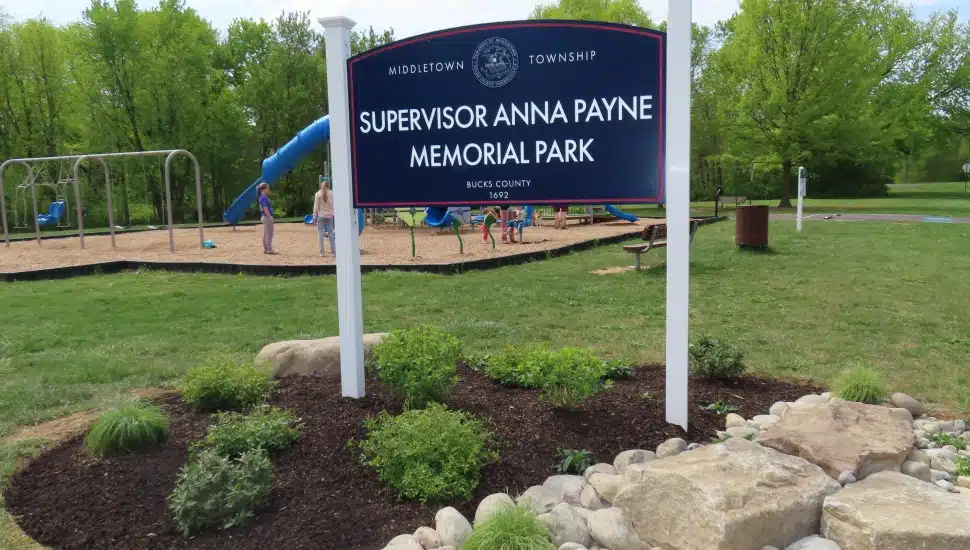 Anna Payne sign.