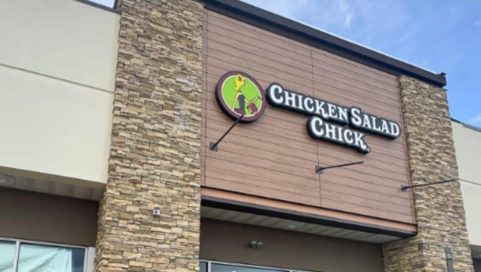A Chicken Sala Chick storefront.