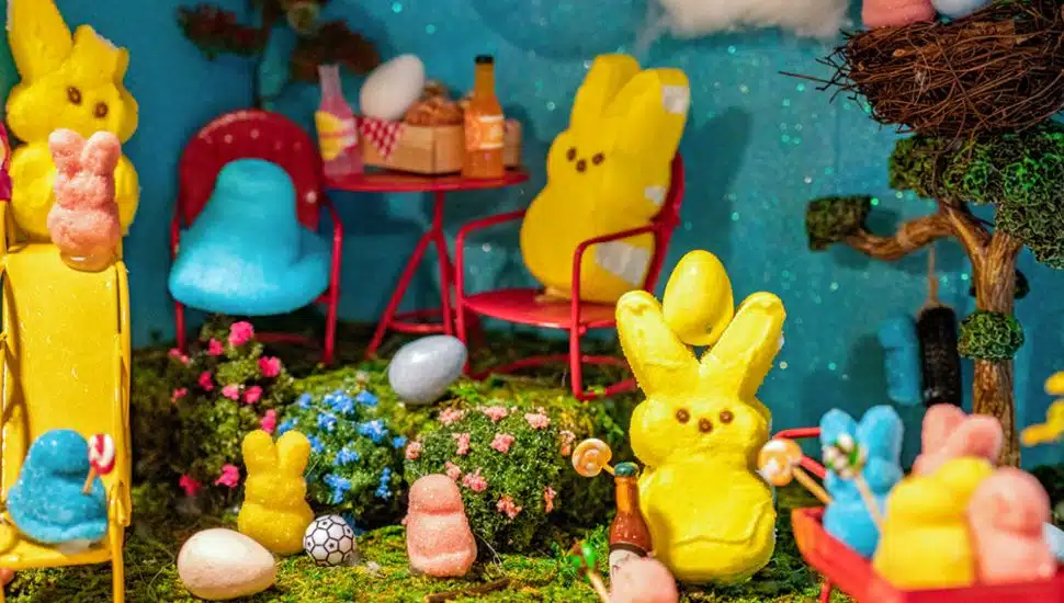 Peeps diorama at PEEPS in the Village.